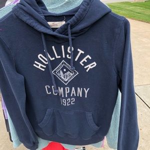 Hollister sweatshirt